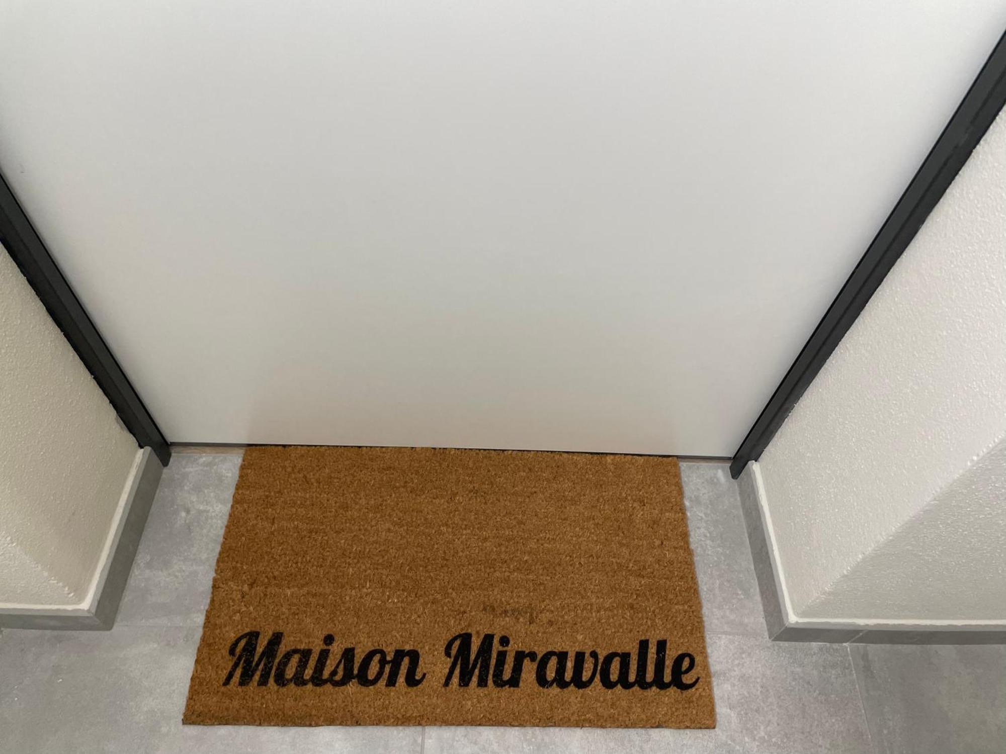 Maison Miravalle Wifi Parcheggio Giardino أَويستا المظهر الخارجي الصورة